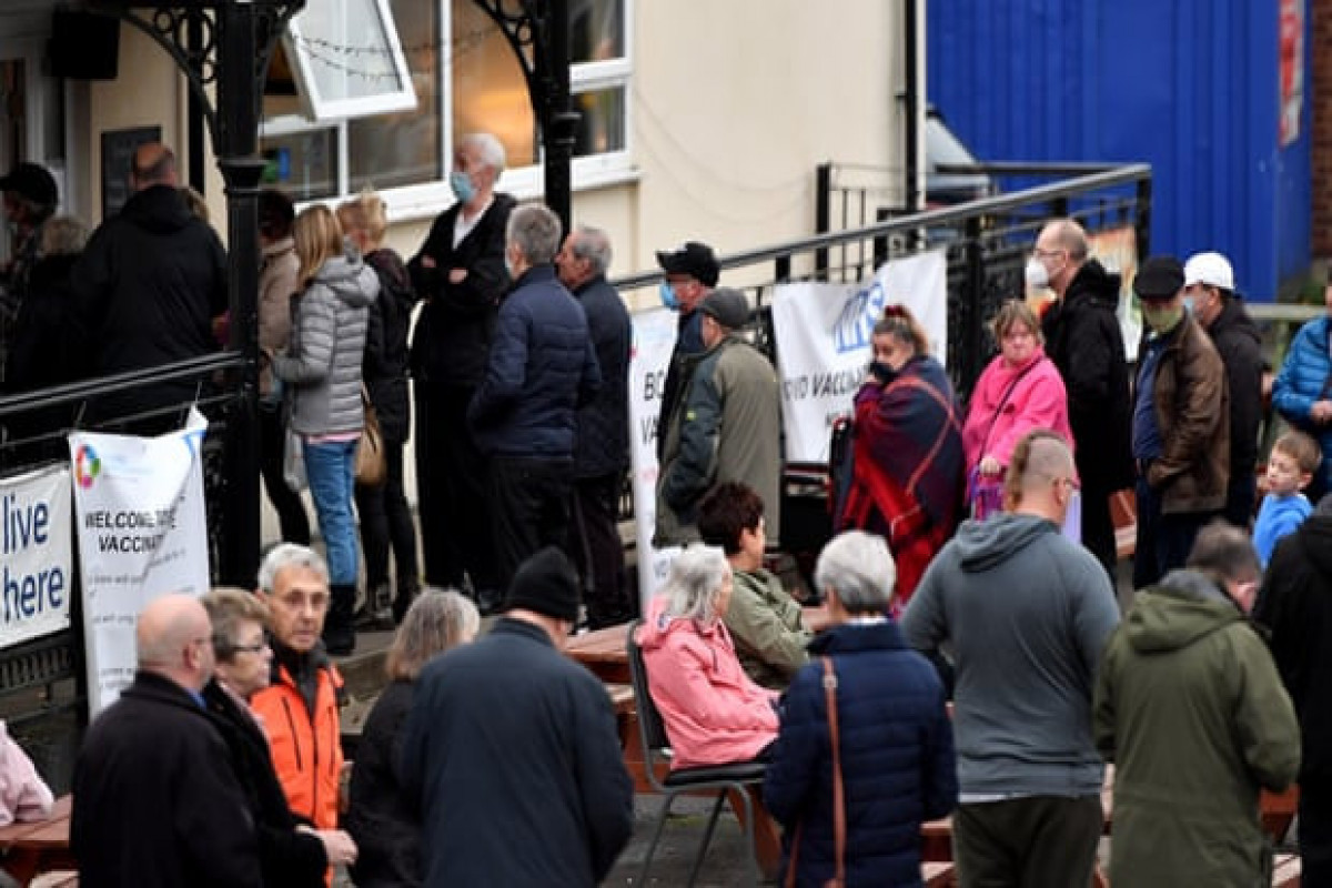 One in 50 people in England had Covid last week, says ONS