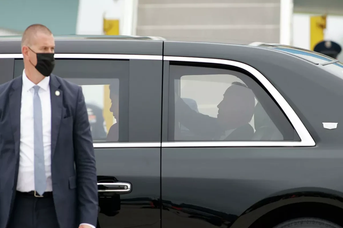 Vehicle in Biden's 85-car motorcade involved in minor accident