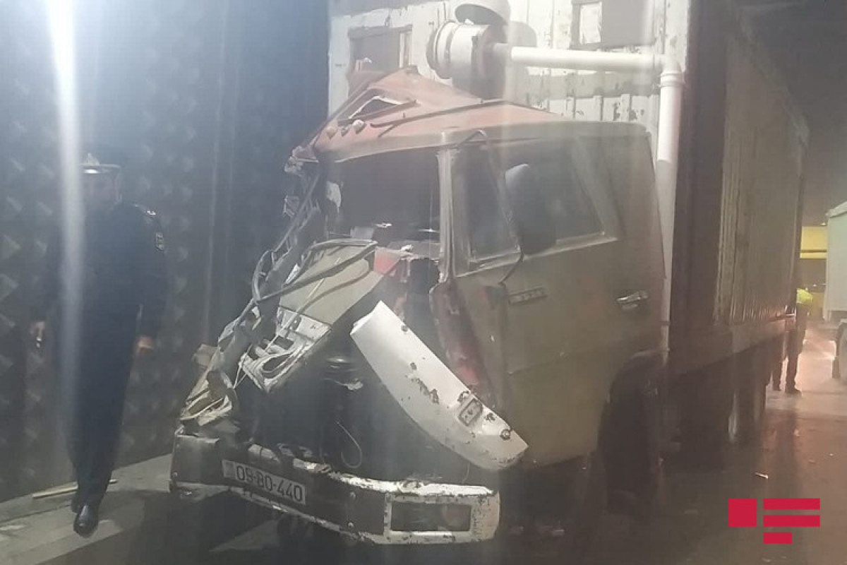 There are injured in a chain accident in a tunnel in Baku-PHOTO 