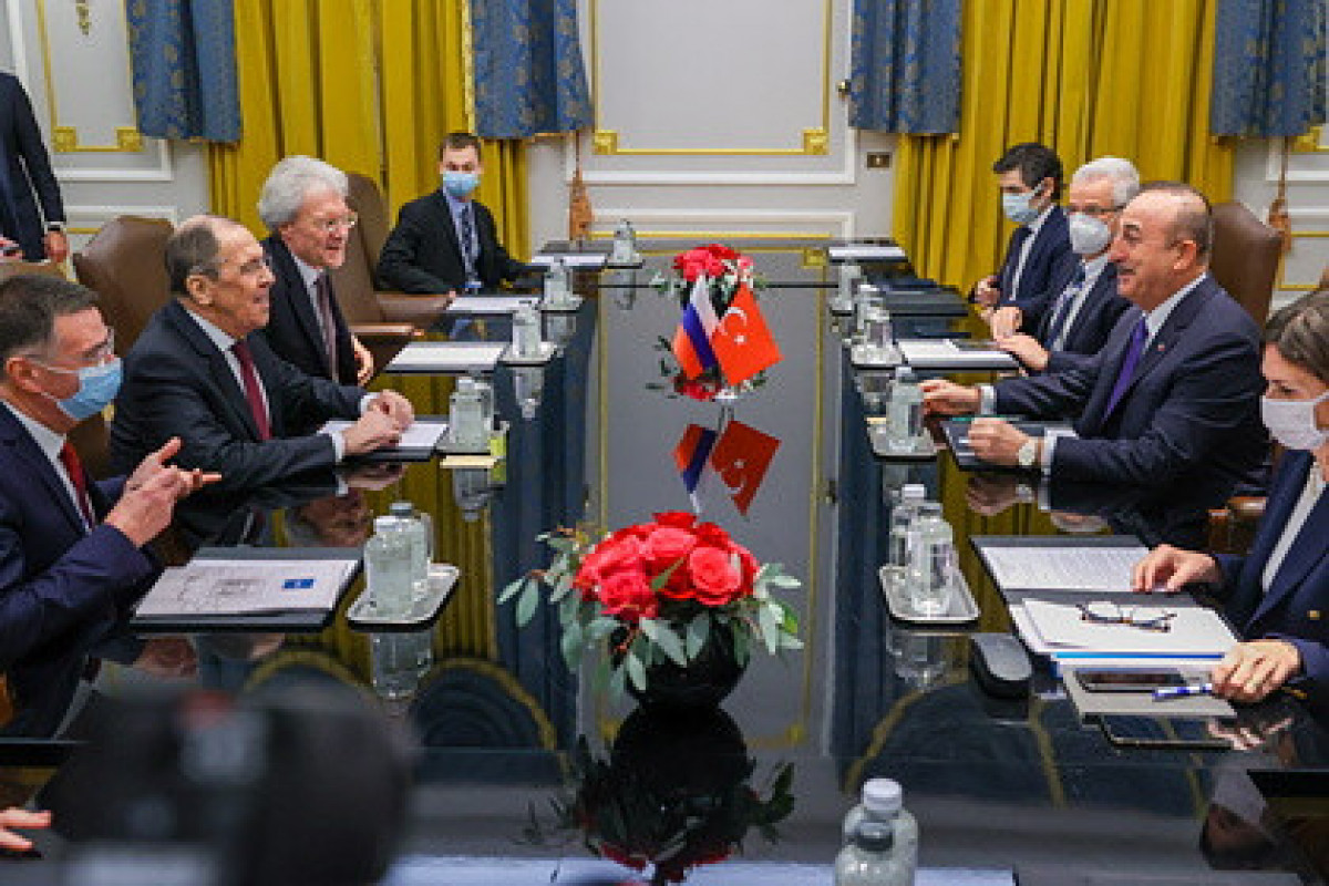 Lavrov and Cavusoglu meet in Rome