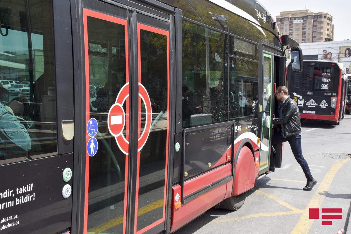 No need for COVID passport in Azerbaijan to use public transport
