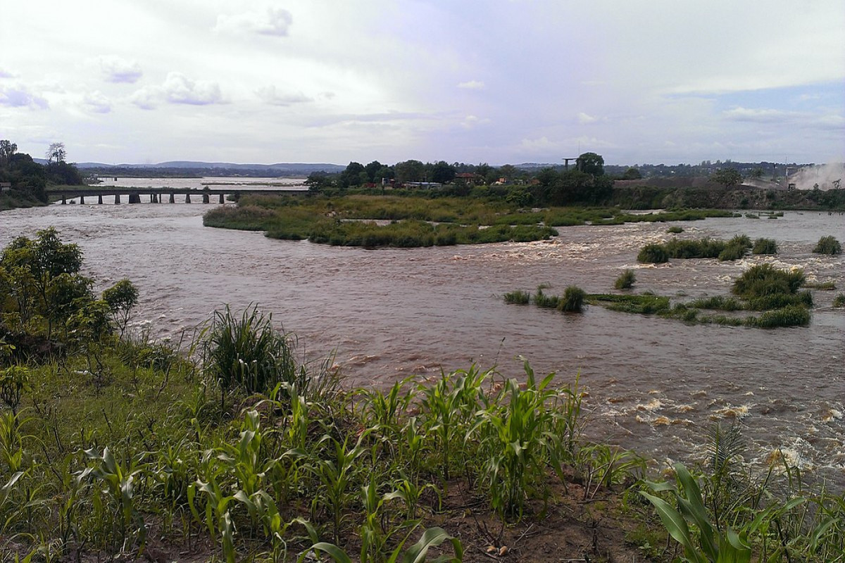 Congo says Angola tailings pollution kills 12, to seek compensation