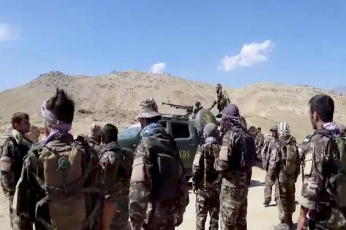 Leader of Afghan hold-out region says he is ready to talk with Taliban