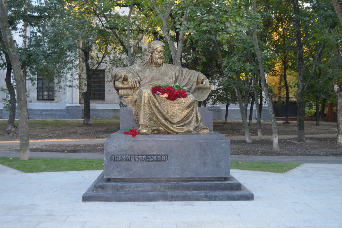 Monument of Nizami Ganjavi  erected in Kharkov