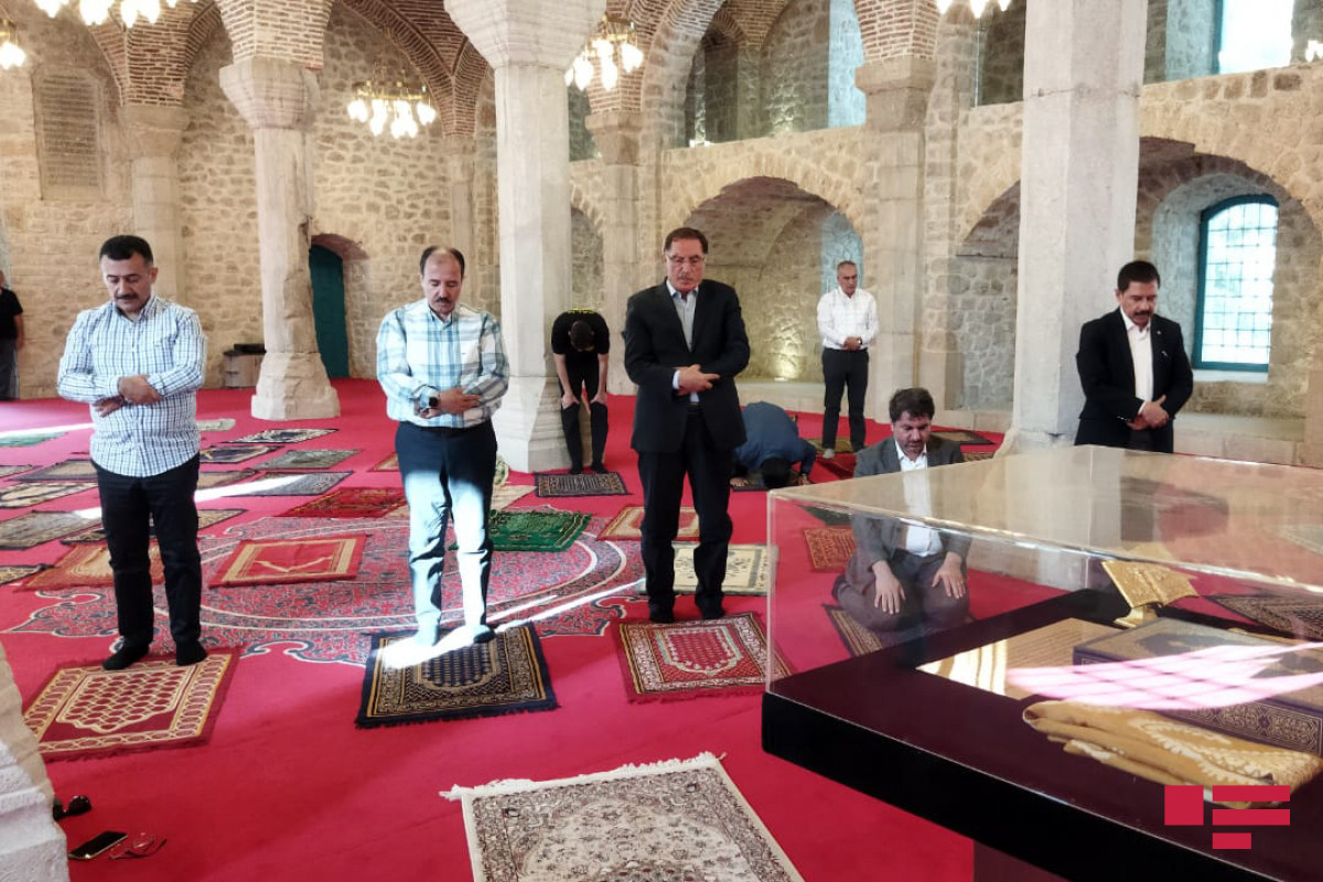 Delegation of OIC Association of Ombudsmen performed prays in Yukhari Govhar aga mosque