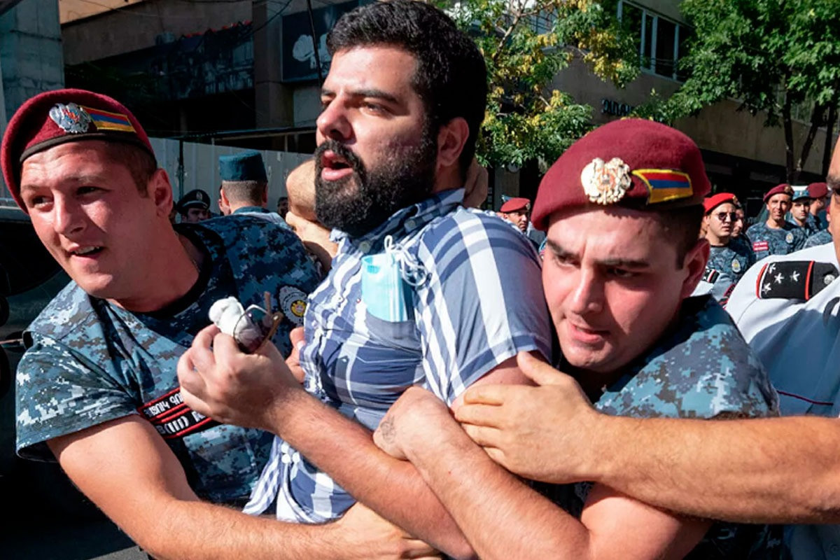 Confrontation occurs in Armenia, detainees reported
