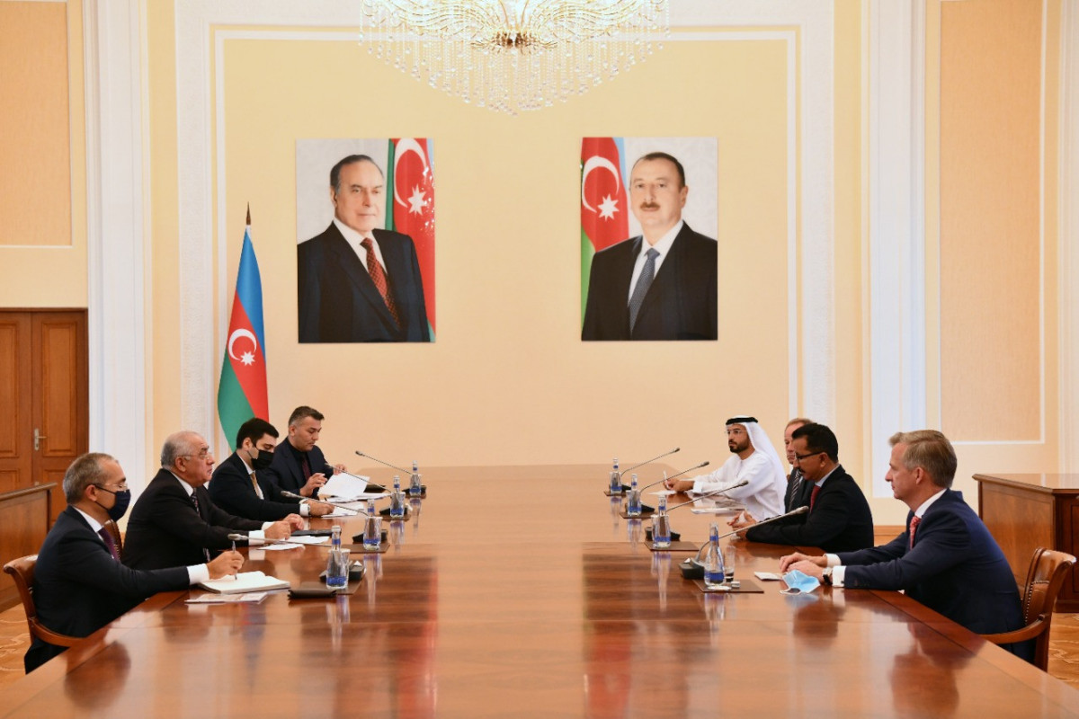 Azerbaijani PM meets with Group Chairman and Chief Executive Officer of DP World