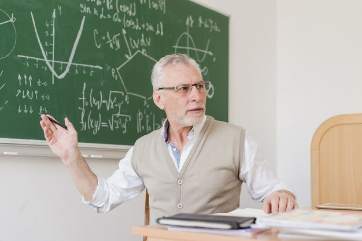 Involvement of teachers over 65 in visual education allowed