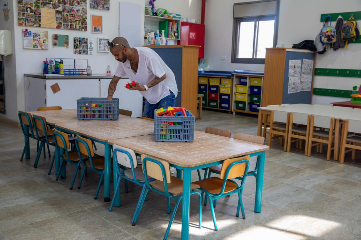 Israel bans unvaccinated teachers from teaching
