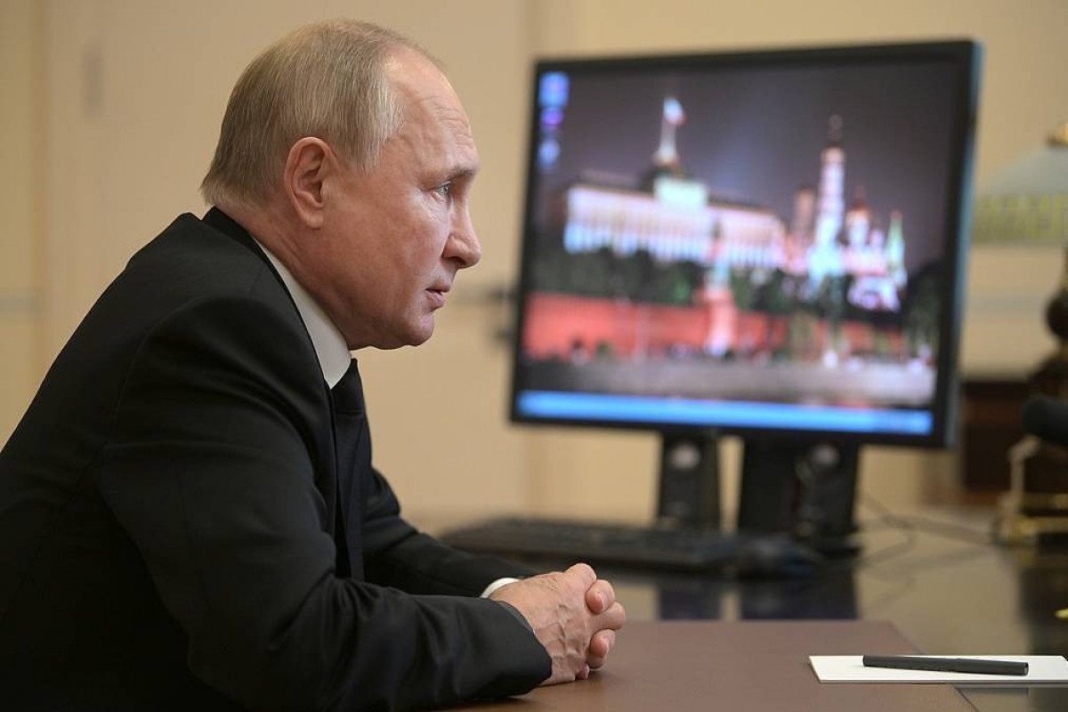 Putin calls for state order in mass media