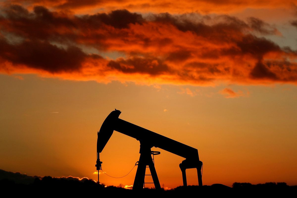 Oil falls for second day as supply-driven rally peters out
