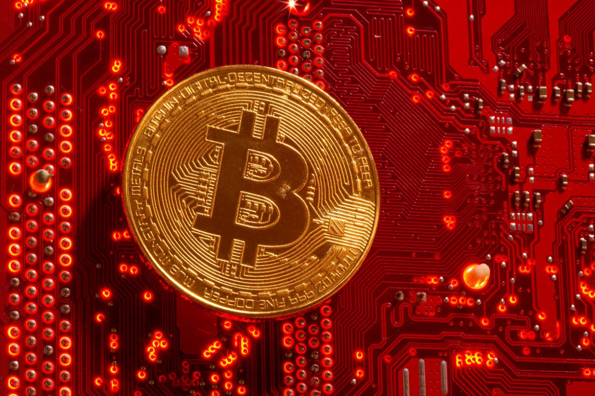 Swiss markets watchdog approves first crypto assets fund