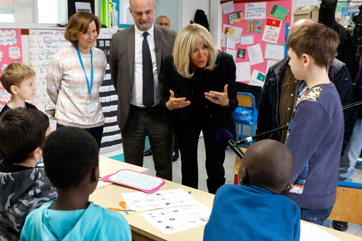 Nearly 7,000 children from Ukraine have enrolled in French schools, France's education ministry says