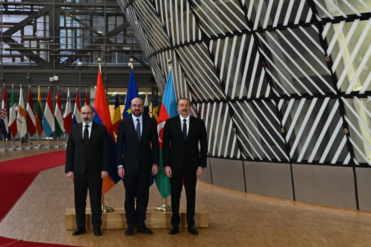 Trilateral meeting among the leaders of Azerbaijan, Armenia and the EU ends-UPDATED 