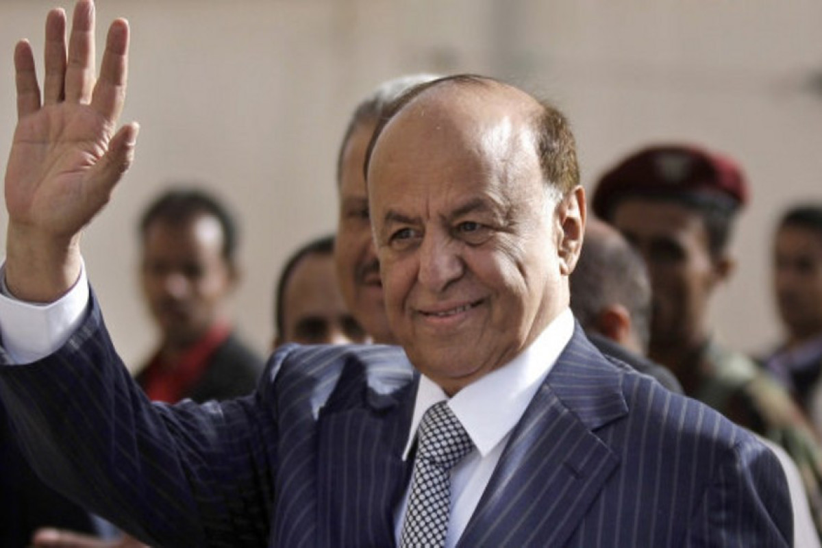 Yemen president transfers power to presidential council