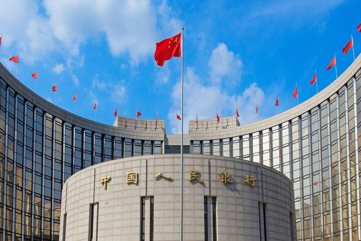 China's forex reserves fell in March