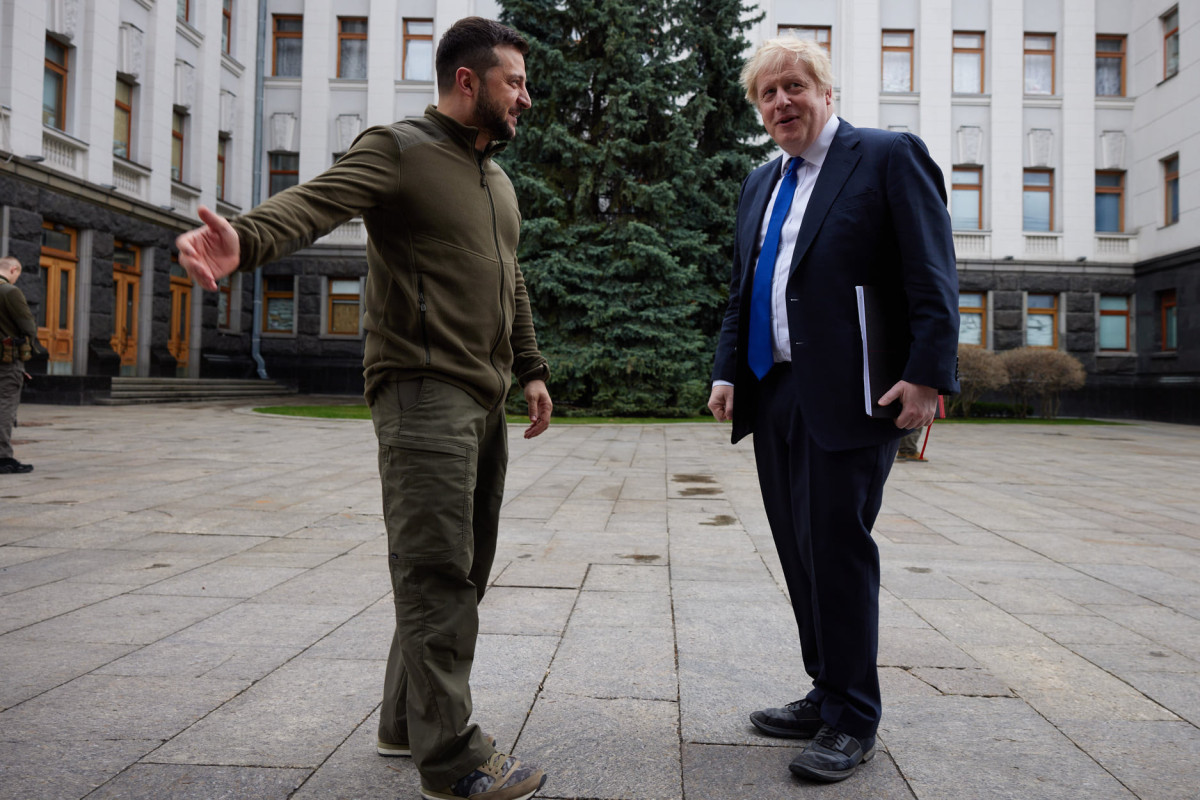 Boris Johnson and Volodymr Zelenskyy
