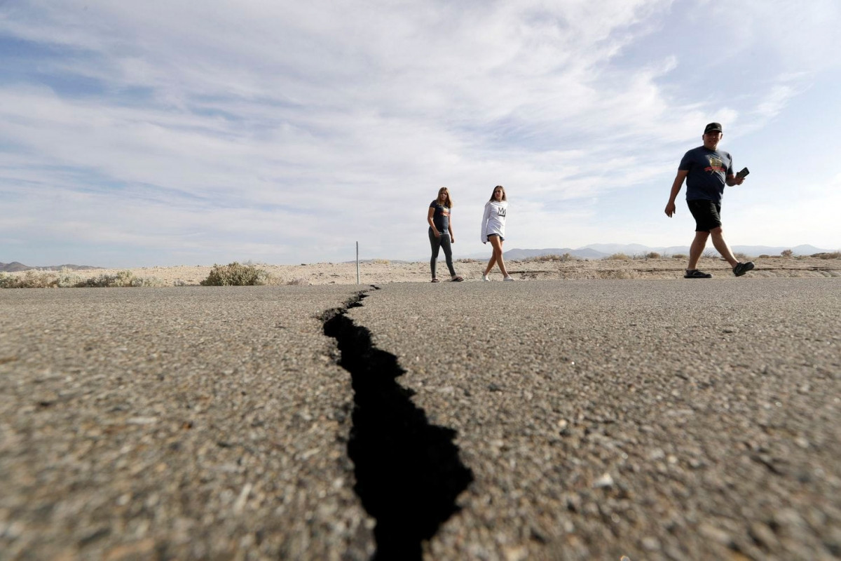Massive earthquake hits in Indonesia