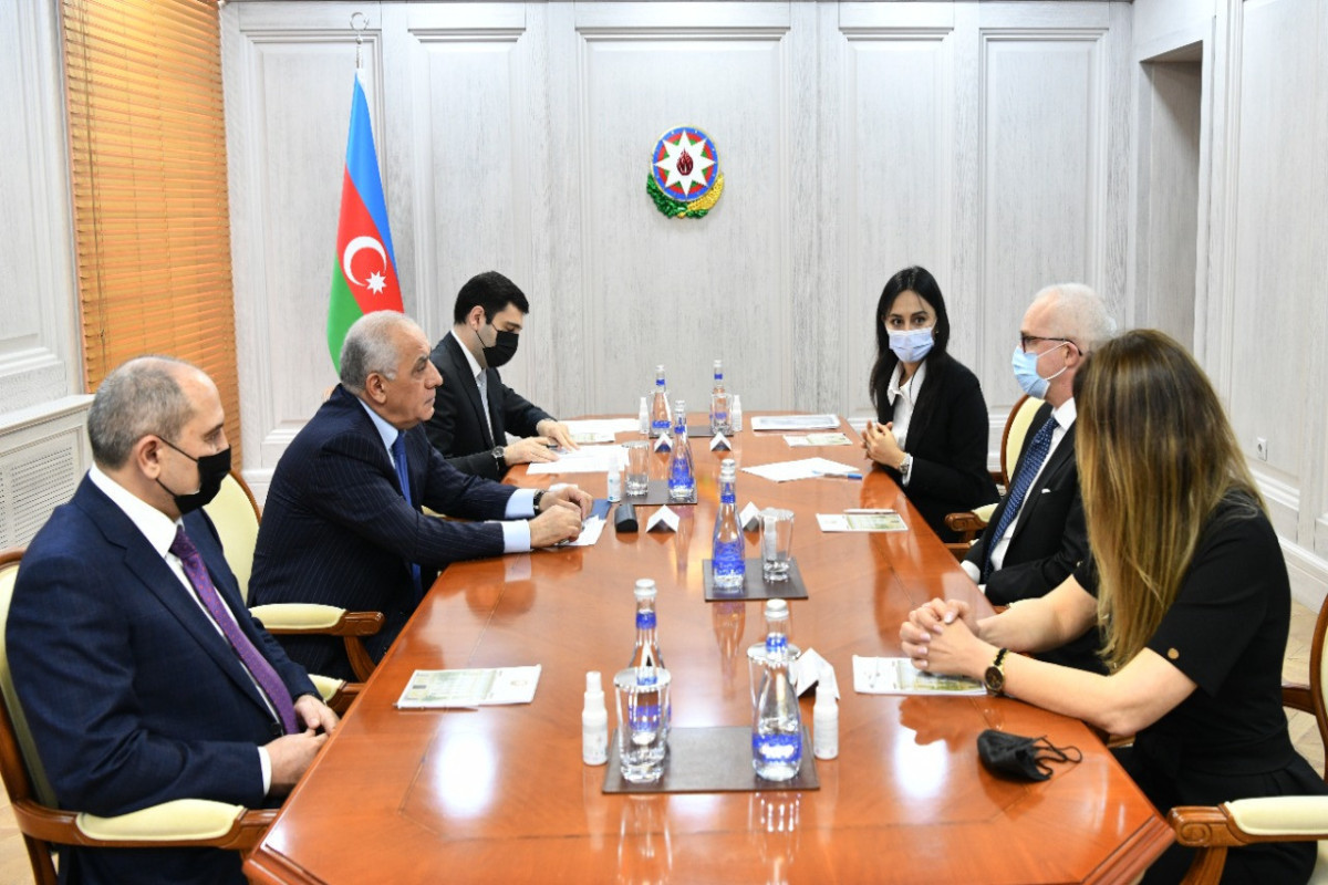 Azerbaijan's PM met with heads of statistical agencies of Finland and Lithuania