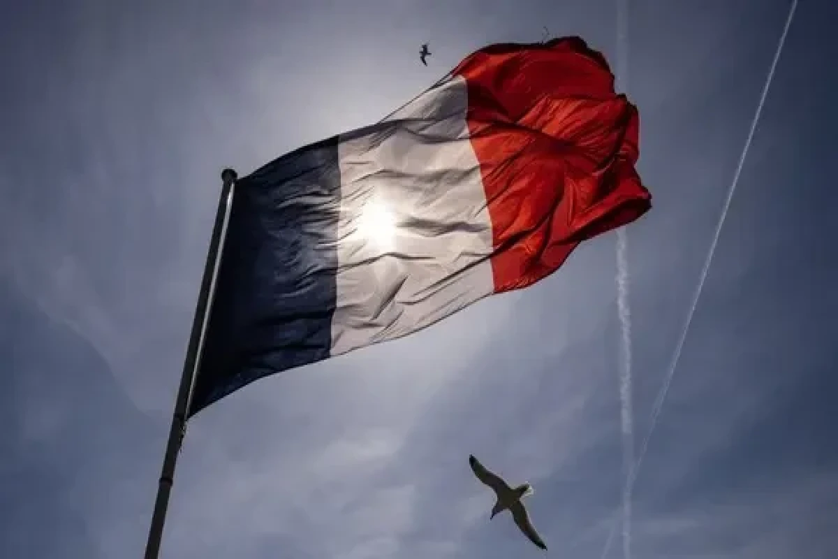 France declares six Russian spies 'persona non grata'