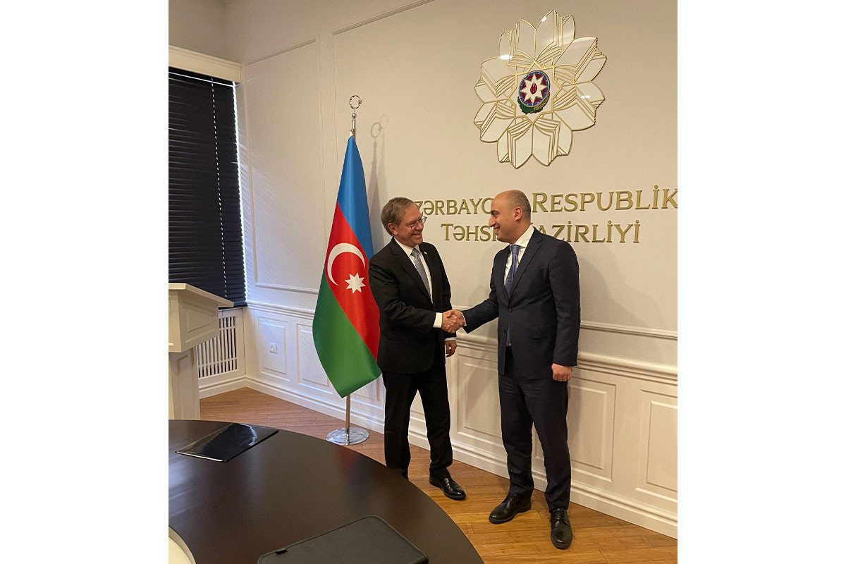 Lee Litzenberger  and Emin Amrullayev