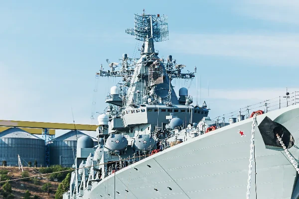 Ukraine hits Russian cruiser Moscow in Black Sea