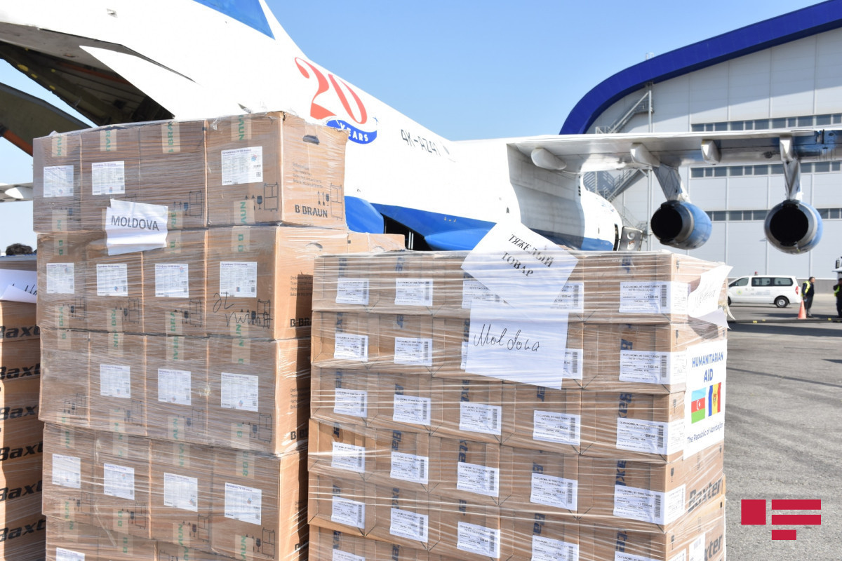 Azerbaijan sent aid to Ukrainian refugees in Moldova