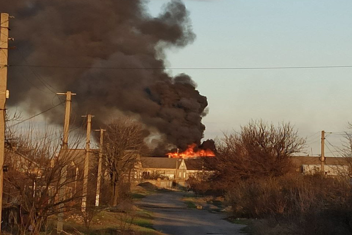 Heavy Russian shelling along Donetsk front line, Ukrainian officials say
