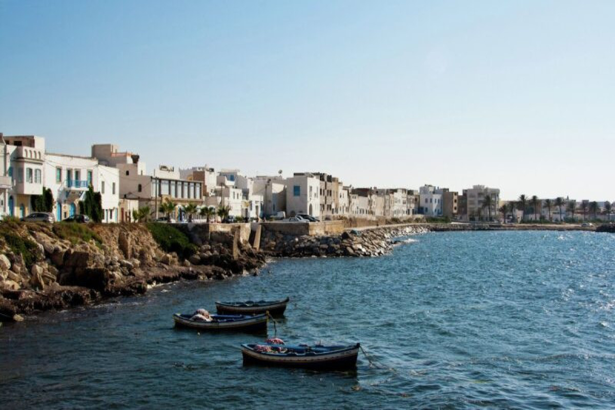 Ship carrying Azerbaijani citizens sank off the coast of Tunisia