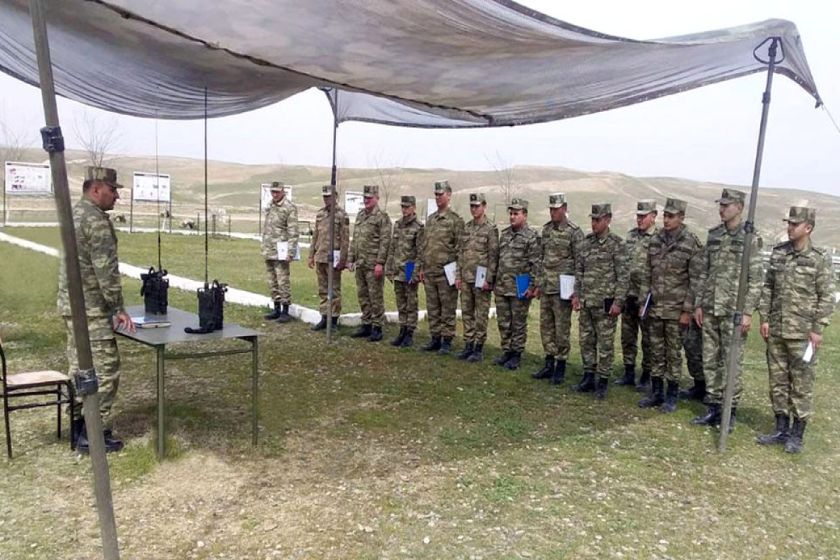 Azerbaijani MoD: Classes were held in the Azerbaijan Army's Signal units and subunits