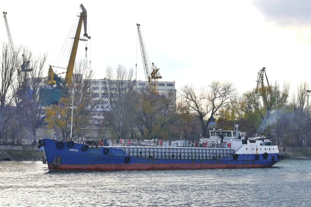 Tunisia, others seek to limit damage after ship sinks carrying fuel