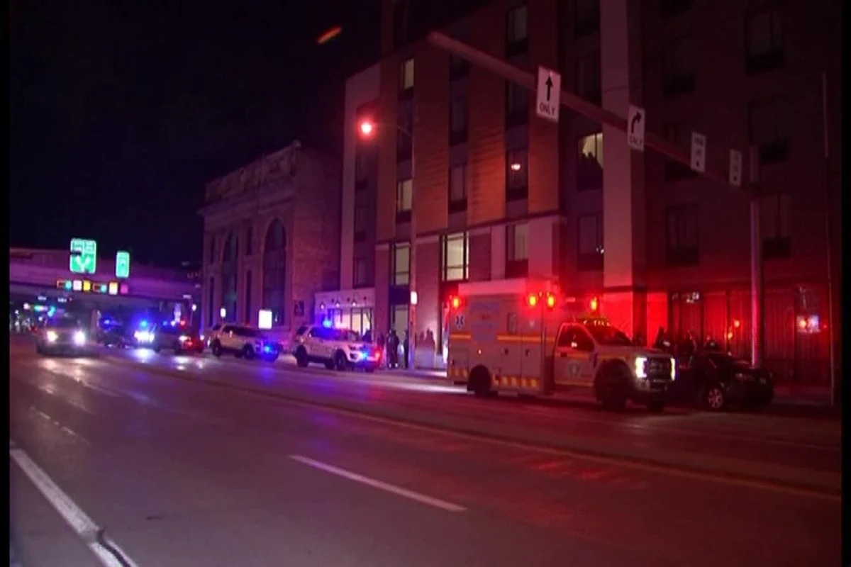 2 killed, 8 wounded in shooting at Pittsburgh party, police say