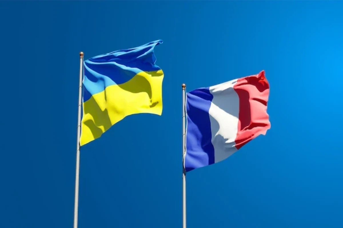 France says it will provide security guarantee to Ukraine