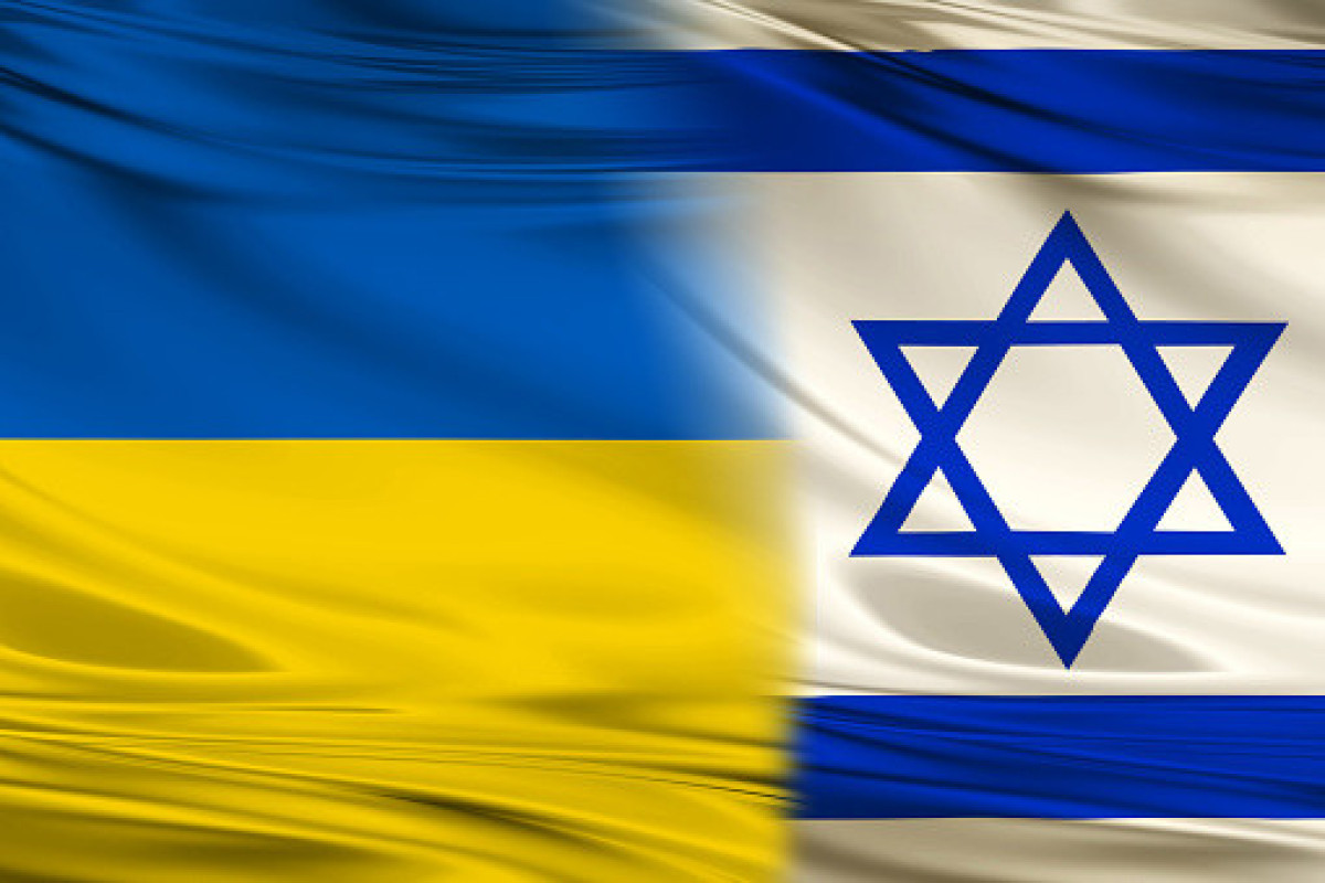 Israel sending helmets and flak jackets to Ukraine, Gantz says