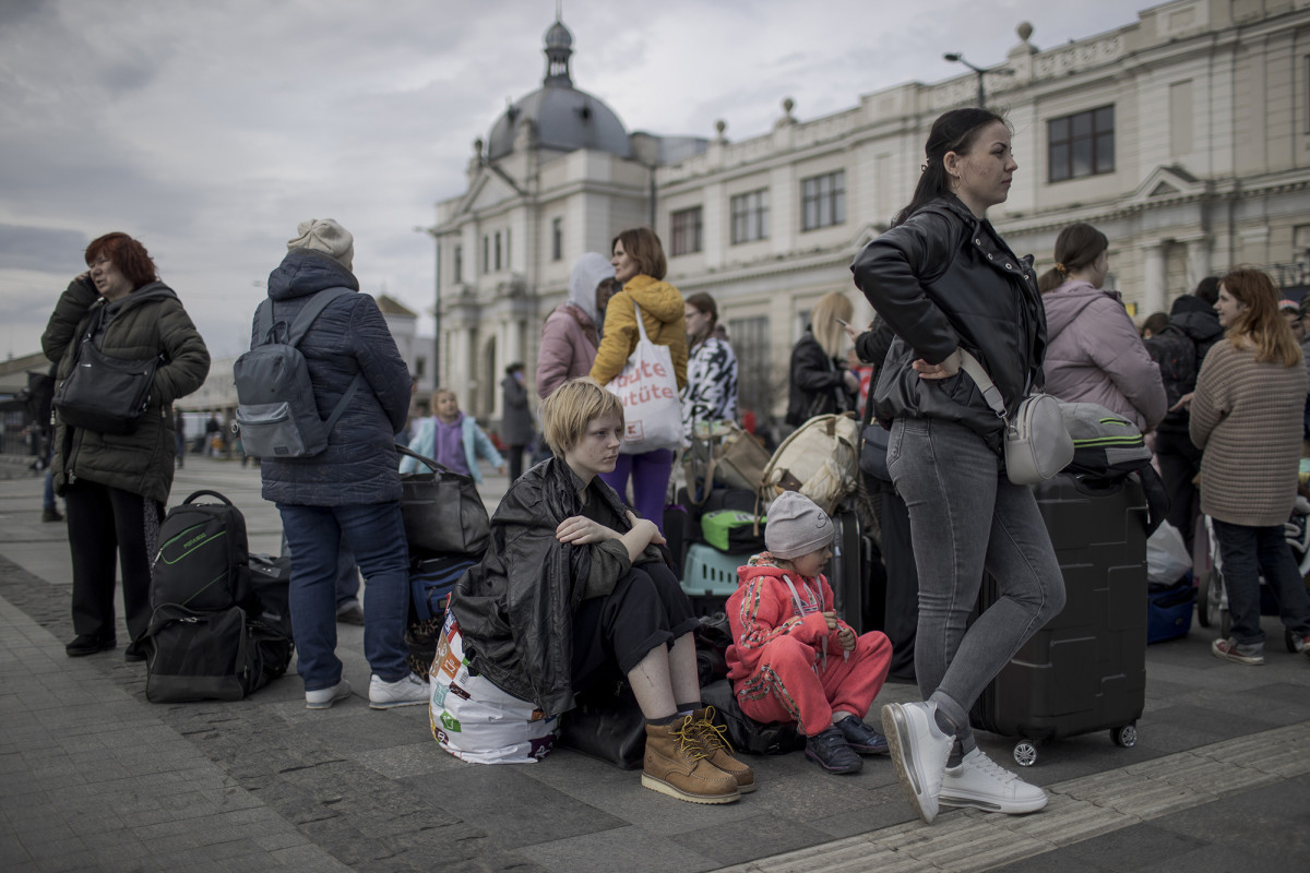 More than 7.7 million people internally displaced in Ukraine, report says