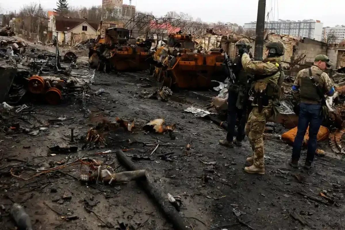 In the eastern Donbas, heavy shelling and fighting continue, says UK MoD