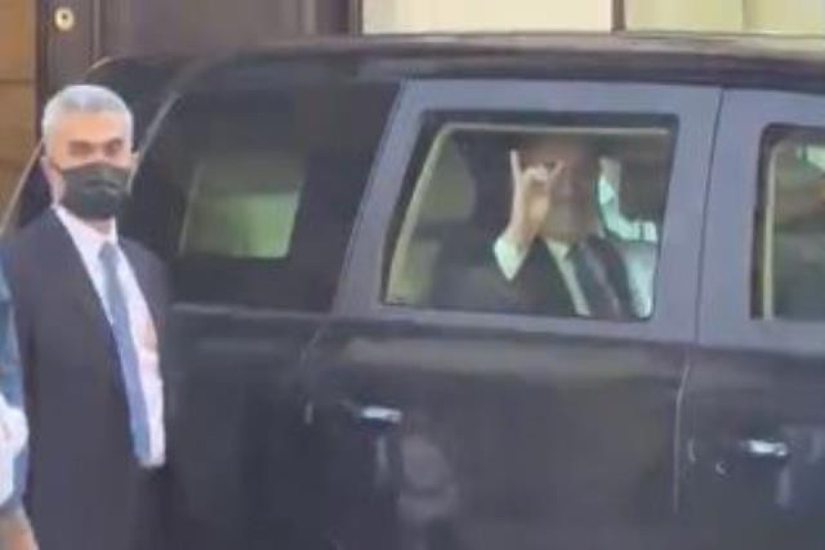 Cavusoglu responded to Armenians chanting anti-Turkish slogans with the "Bozkurt" sign-VIDEO 