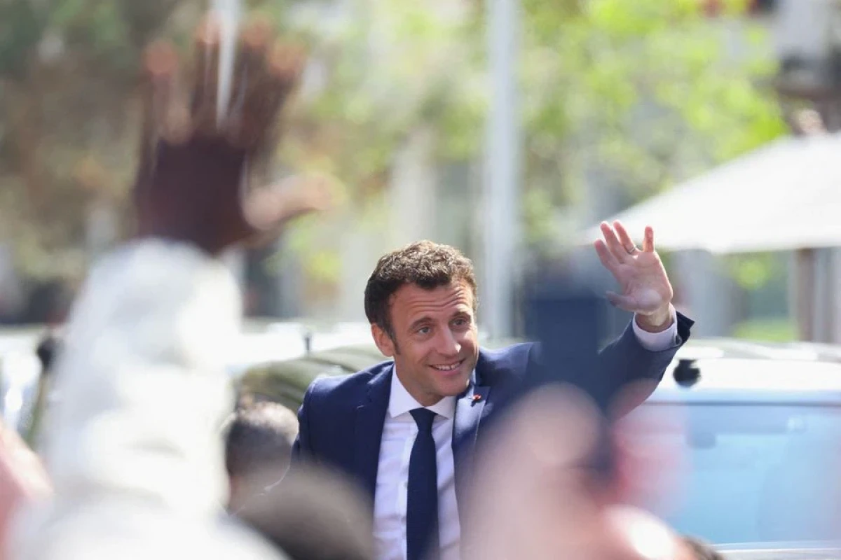 France's Macron beats Le Pen to win second term-PHOTO 