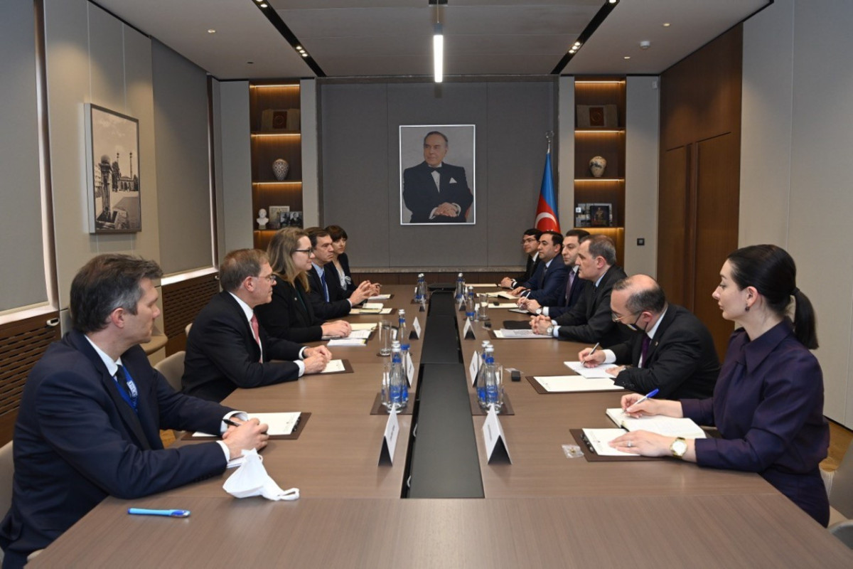 Azerbaijan's FM briefs US Deputy Assistant Secretary about the situation in the region