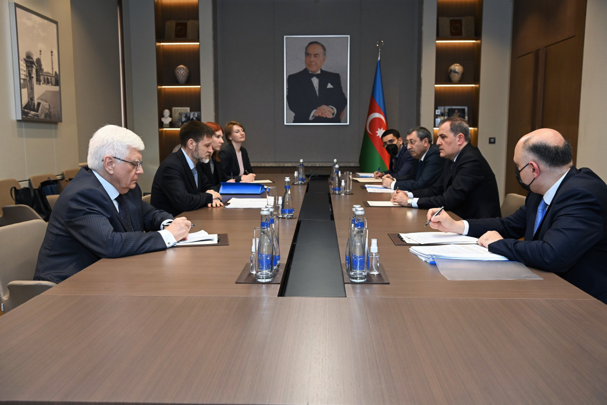 Azerbaijani FM discusses implementation of the trilateral statements with Putin's special envoy