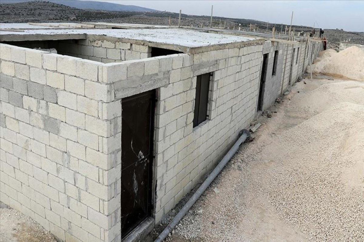 Turkiye to build 100,000 briquette houses for refugees in Syria