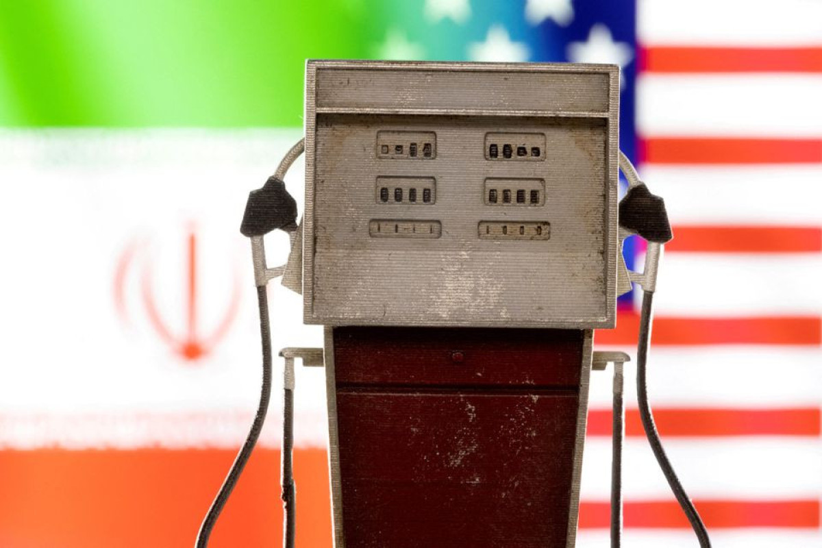 U.S. issues fresh Iran sanctions, targets Chinese, UAE firms