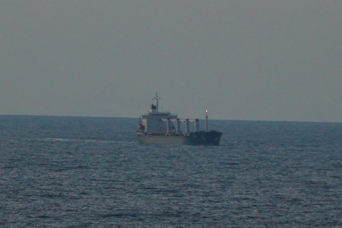 Corn-laden ship from Ukraine anchors off Bosphorus Strait entrance-PHOTO 