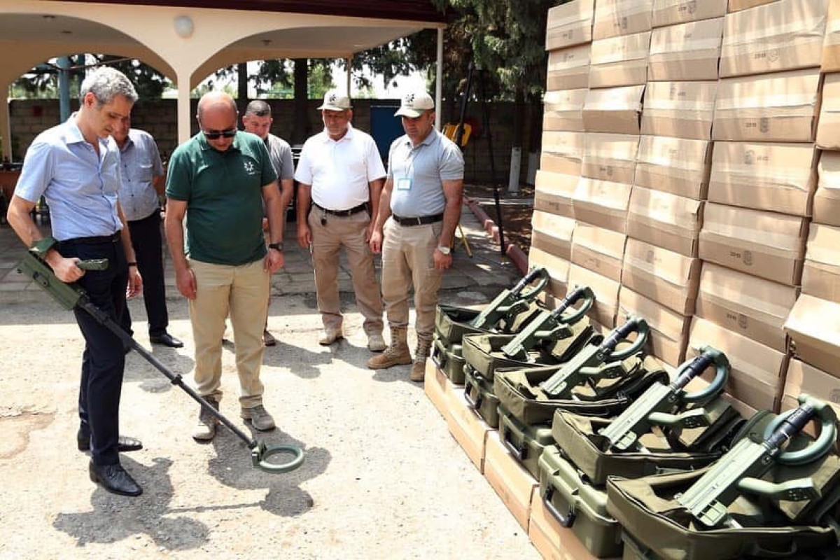 France presents 130 mine detectors to Azerbaijan as a gift-PHOTO 