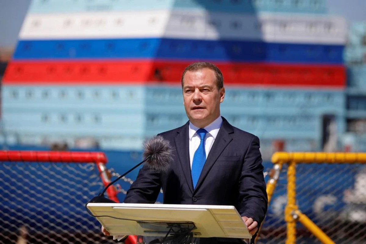 Medvedev: The West wants to destroy Russia