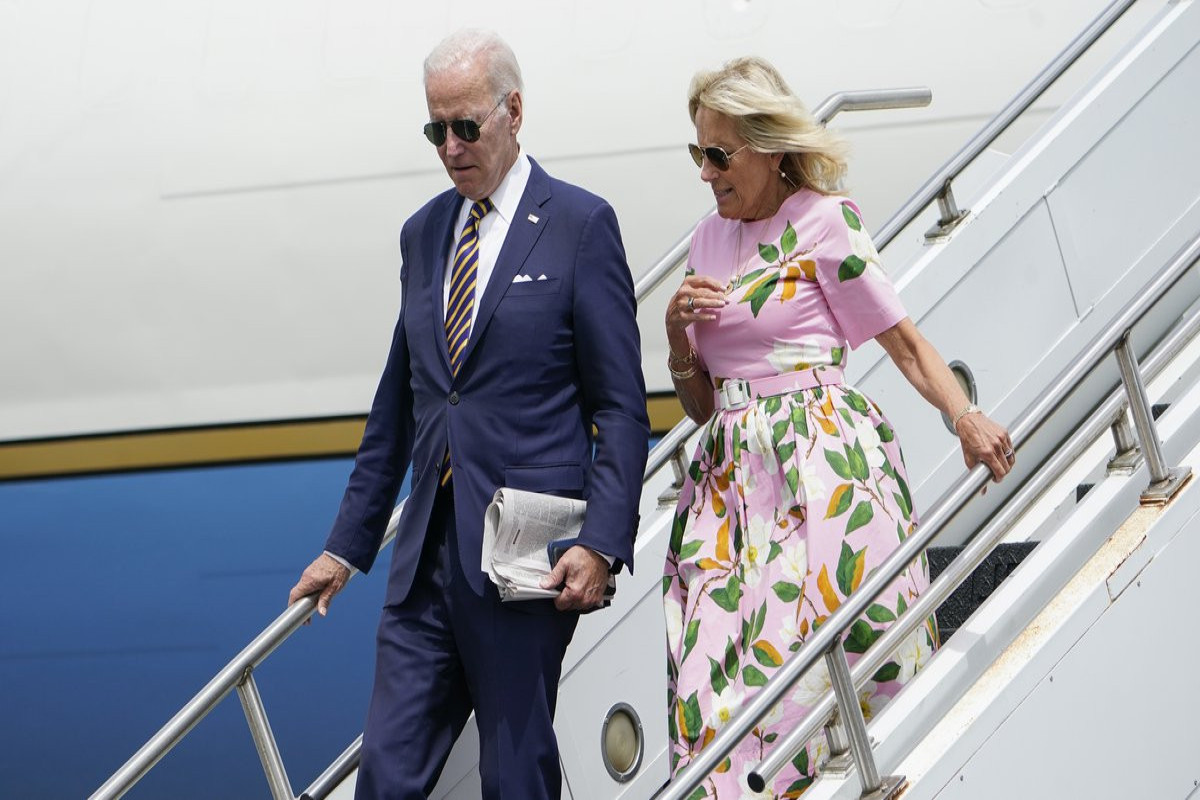 Jill Biden tests positive for COVID-19