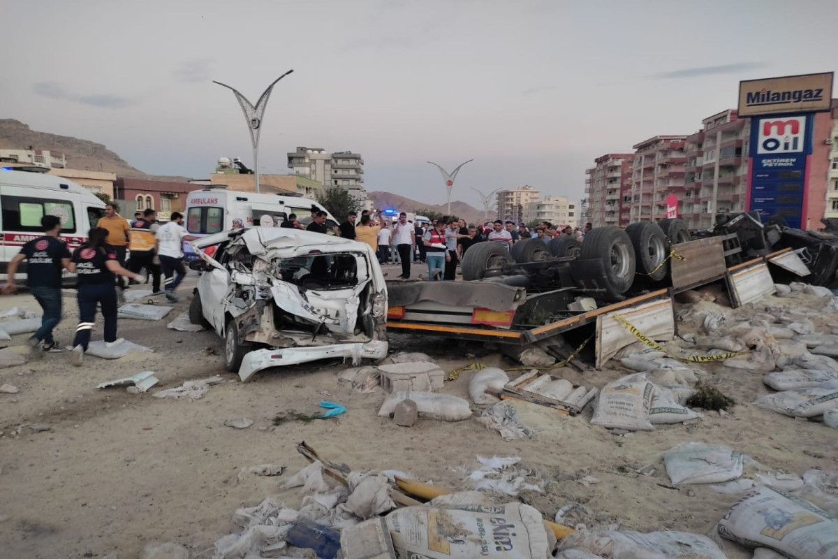 19 people killed in road accident in Turkiye-VIDEO -UPDATED 