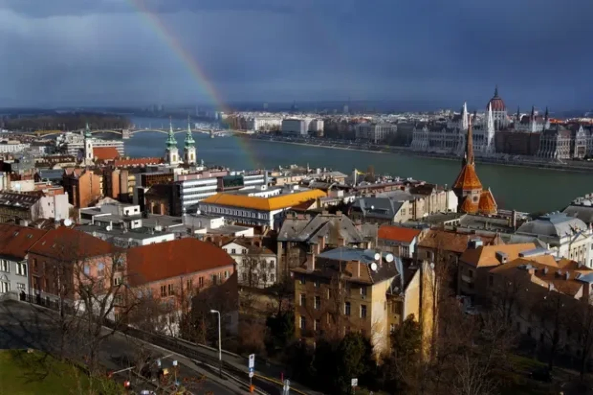 Hungary sacks weather chief after forecast forces fireworks cancellation