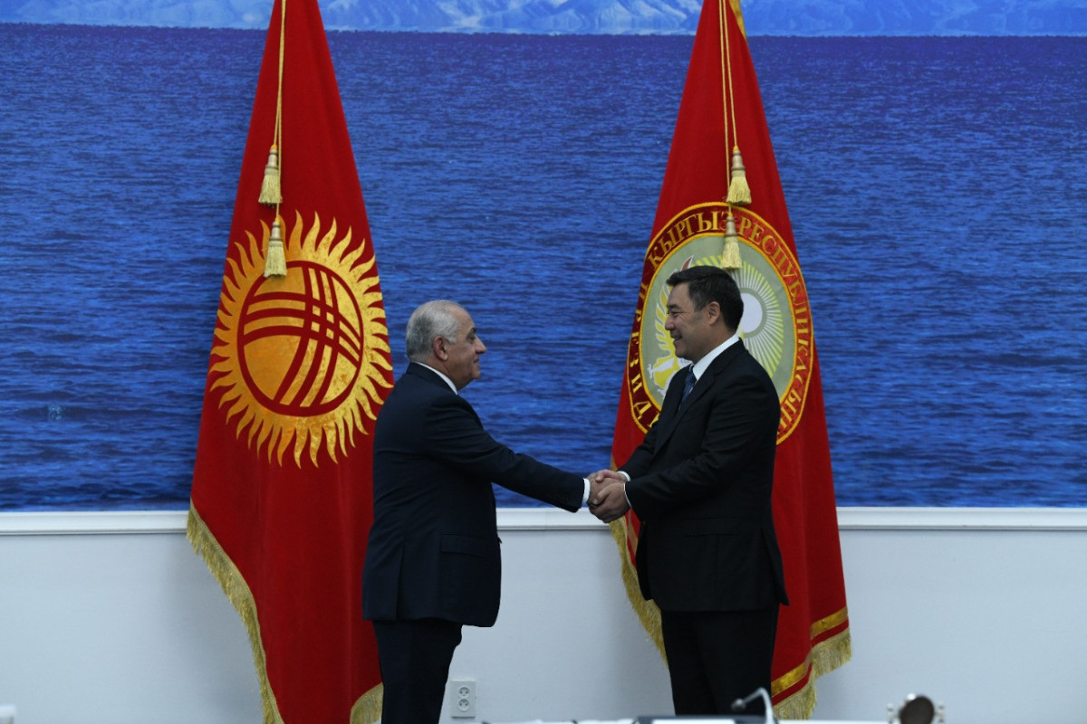 Azerbaijani PM meets with Kyrgyz President