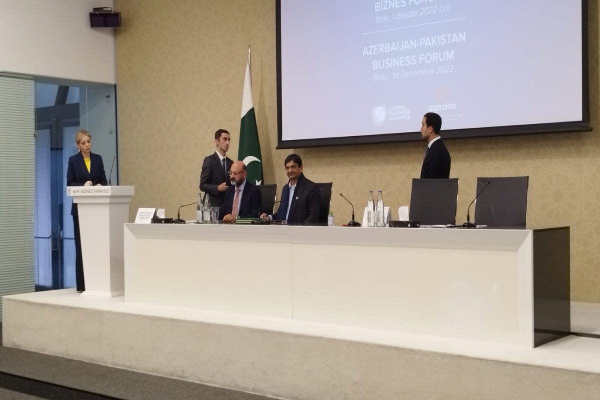 Azerbaijan, Pakistan mull cooperation on banking
